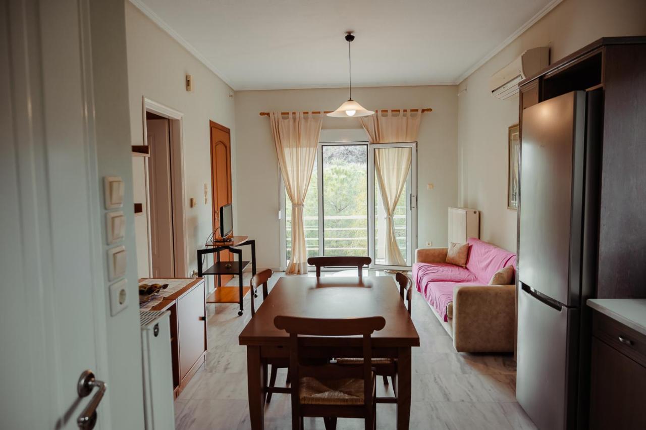 Seafront Apartment カルファス エクステリア 写真