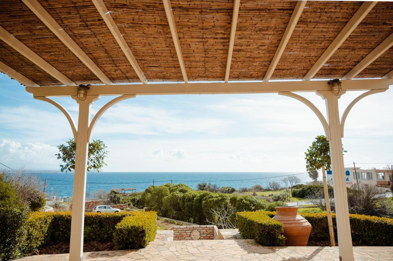 Seafront Apartment カルファス エクステリア 写真